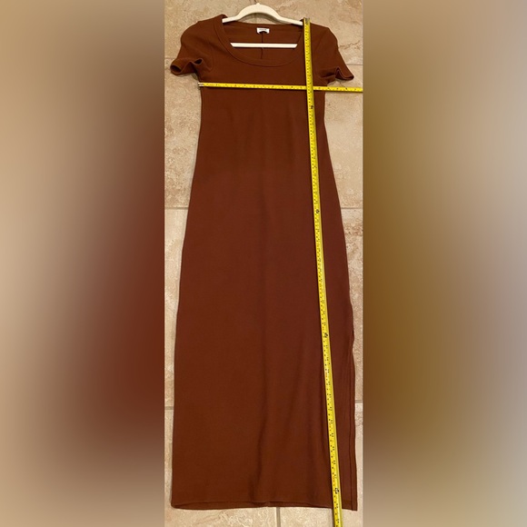 Cotton On ribbed short sleeve tee MIDI Dress in color Vintage Brown - Size M - Picture 12 of 14